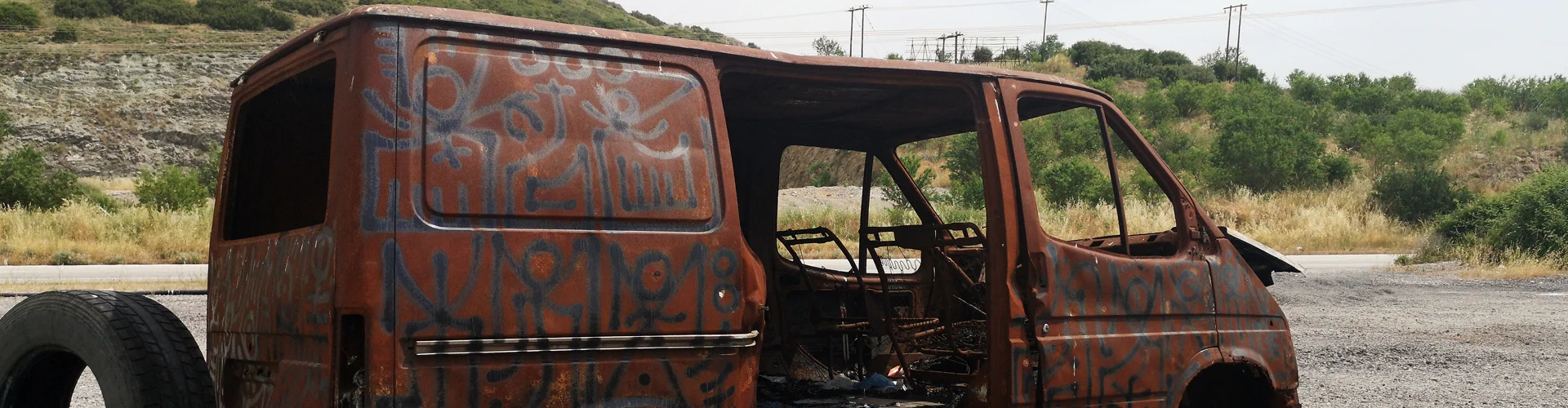 Car Junking STL clears an old rusted truck from the roadside with junk car removal.